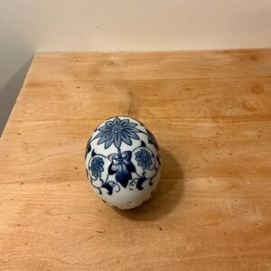 Vintage Blue and White Ceramic Porcelain Egg Chinoiserie